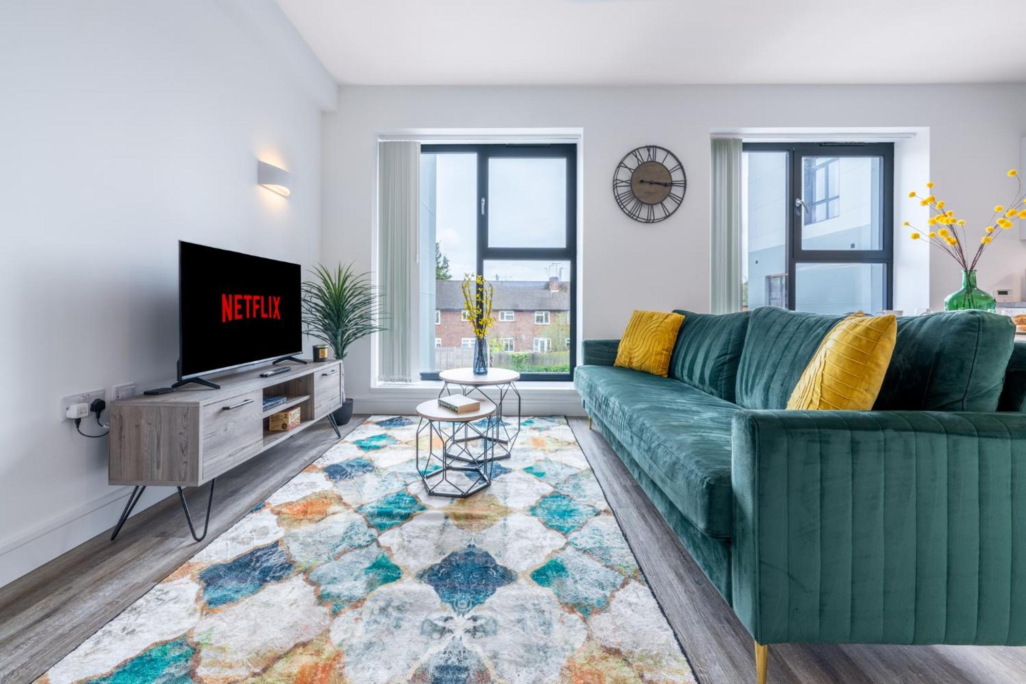 Potters Bar - Free Parking - Private Bathroom - Netflix - 4 Mins Walk To Station - 20 Mins Direct Trains To London Extérieur photo